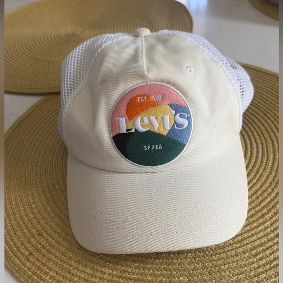 Levi's Accessories - Levi's Cream & White Trucker Hat with Rainbow Patch